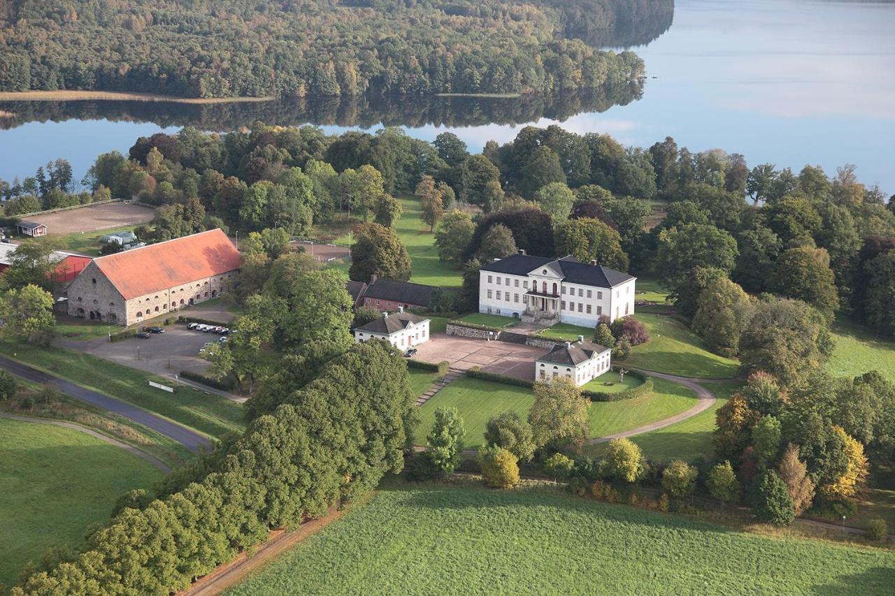 Naeaes Slott Guest House Floda  Exterior foto