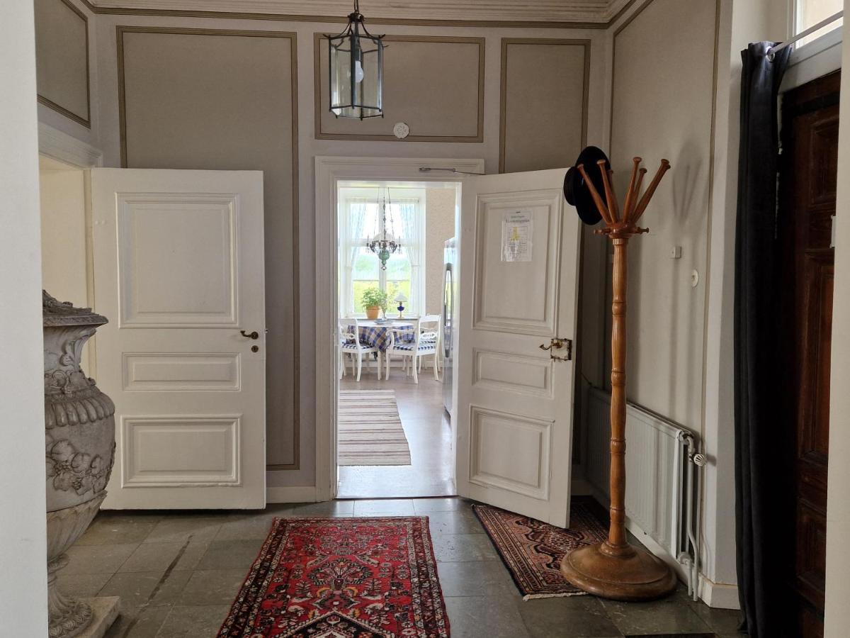 Naeaes Slott Guest House Floda  Exterior foto