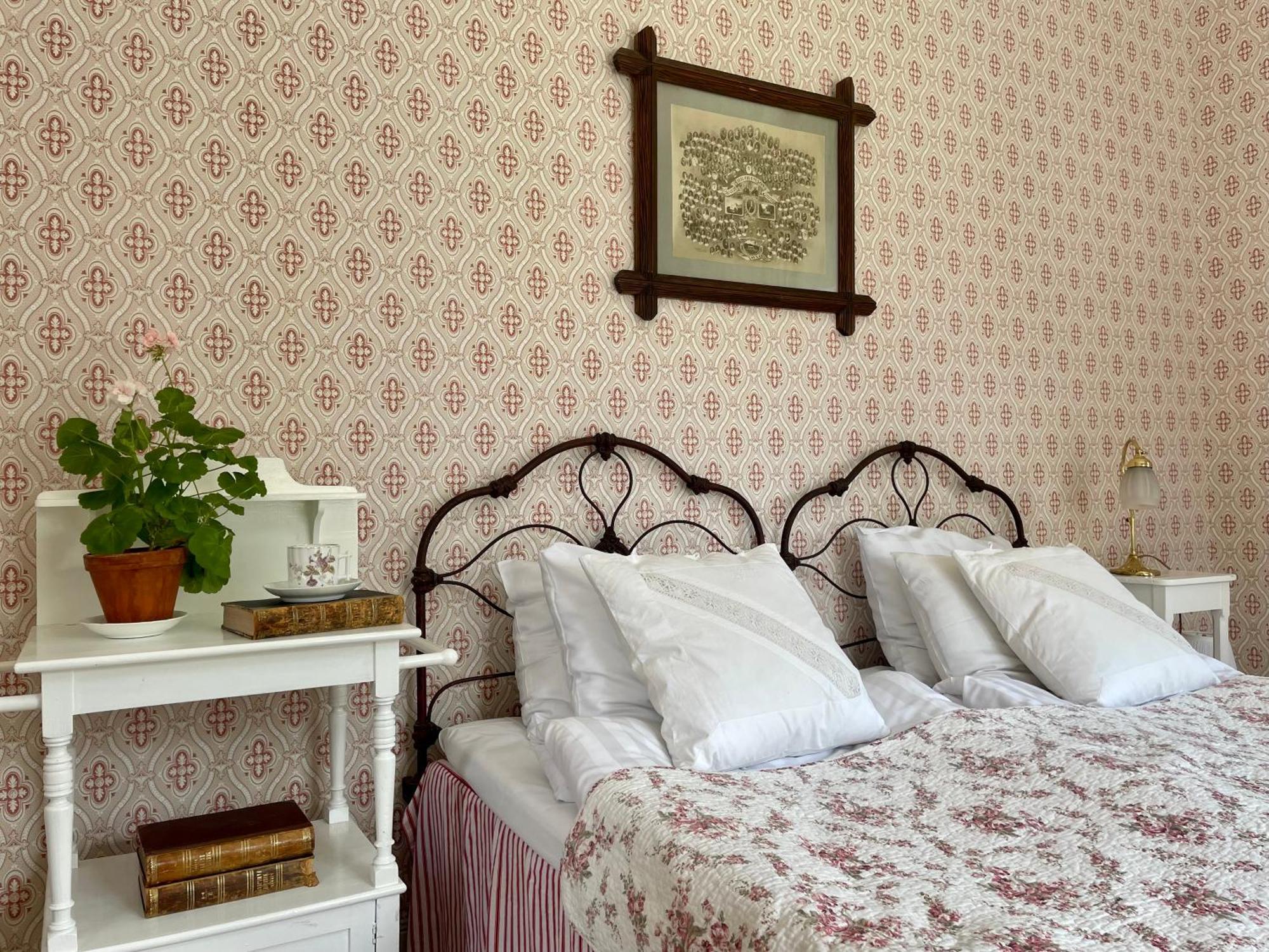 Naeaes Slott Guest House Floda  Exterior foto