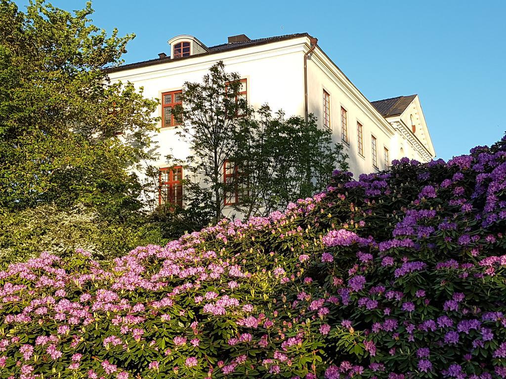 Naeaes Slott Guest House Floda  Exterior foto